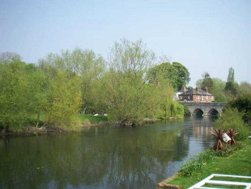 The Legacy Rose & Crown Hotel Salisbury Luaran gambar